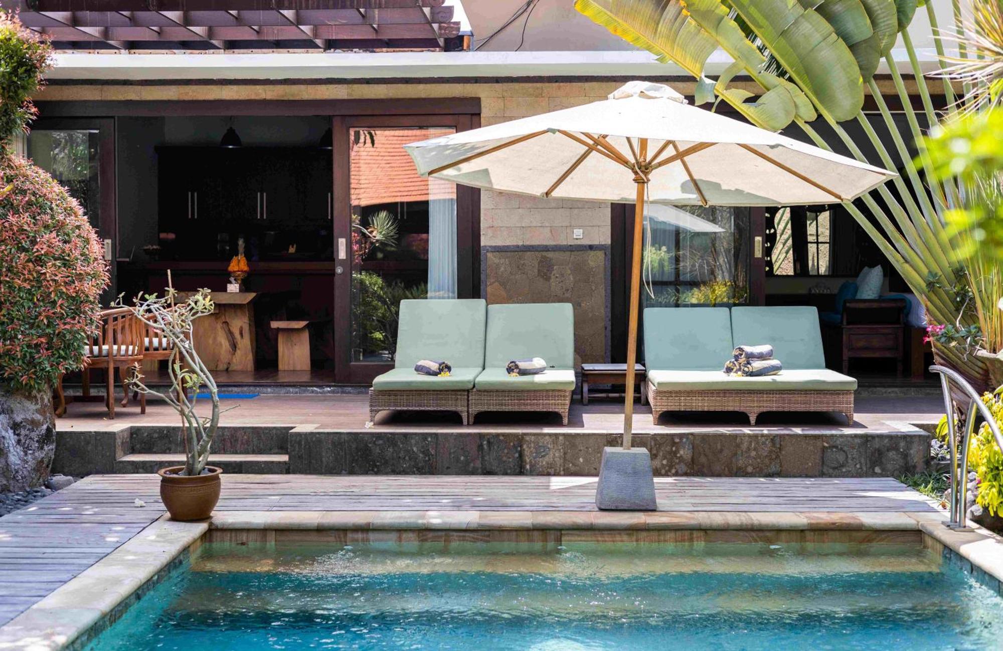 Villa Nesanur - Comfortable & Spacious Beachside Sanur エクステリア 写真
