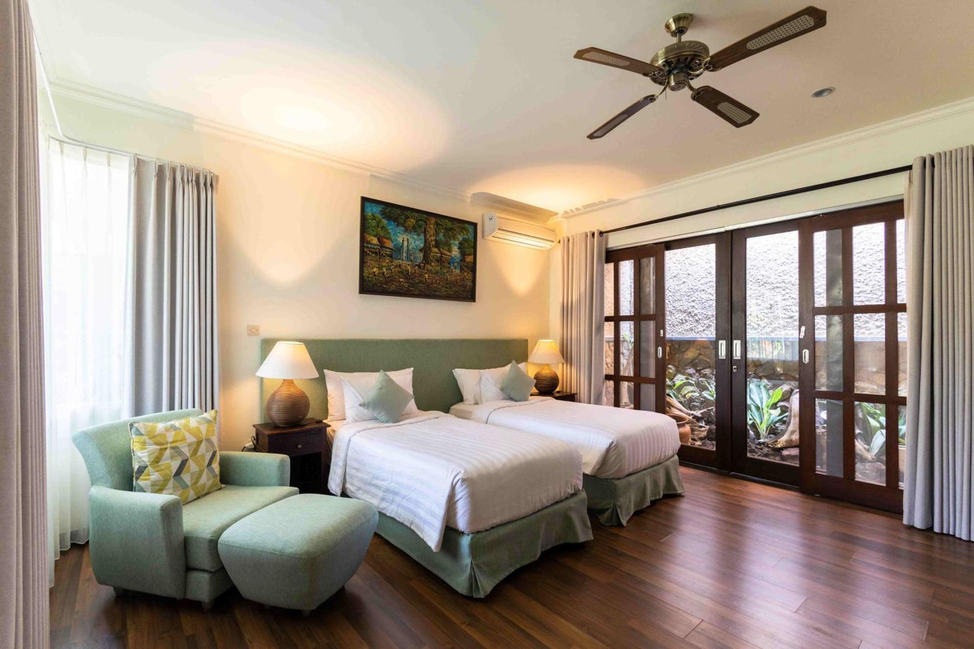 Villa Nesanur - Comfortable & Spacious Beachside Sanur エクステリア 写真