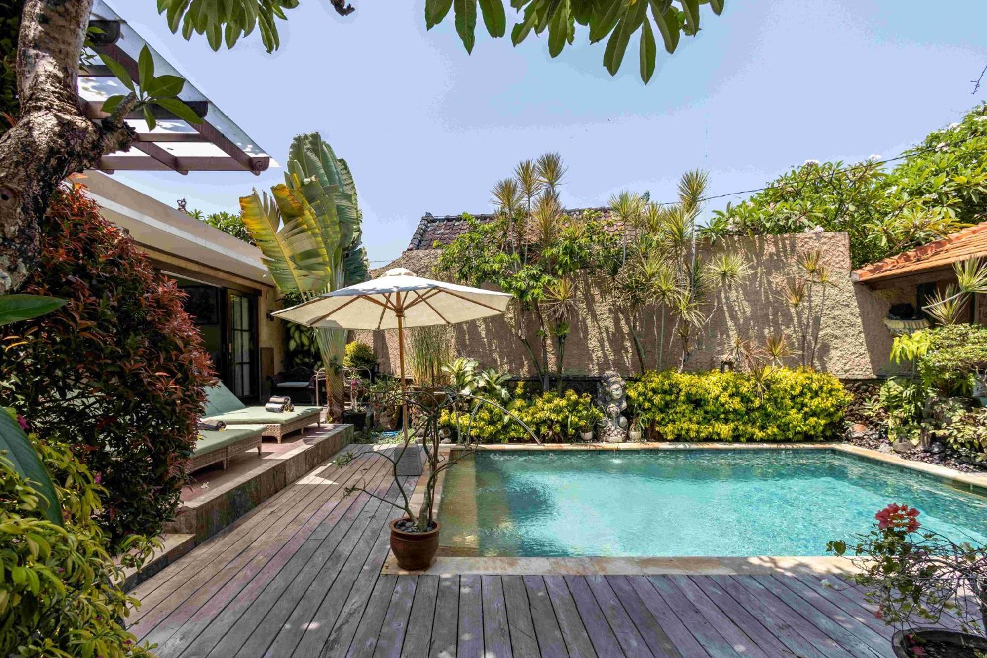Villa Nesanur - Comfortable & Spacious Beachside Sanur エクステリア 写真